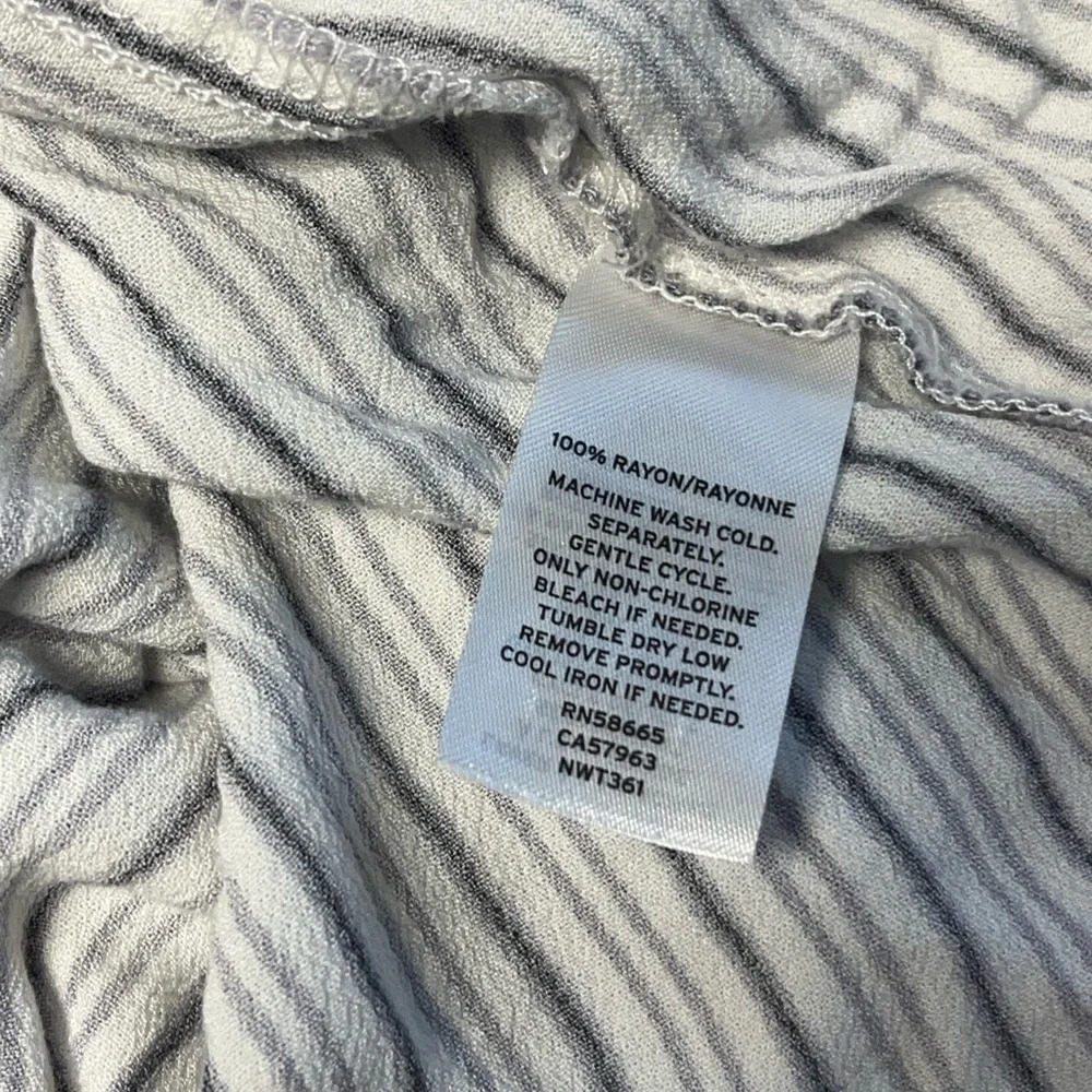 -bundle 3 or more 14th & Union striped Shirt -bundle 3 or more - Picture 4 of 4